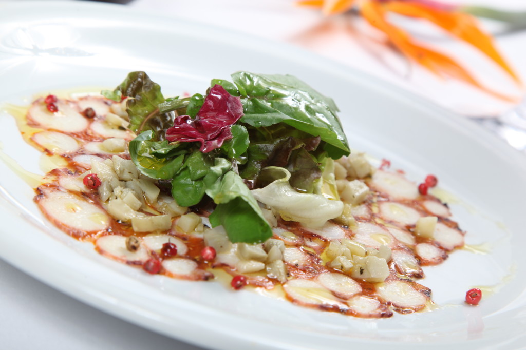 Carpaccio di polpo con carciofi, limone e pepe Public LifeStyle